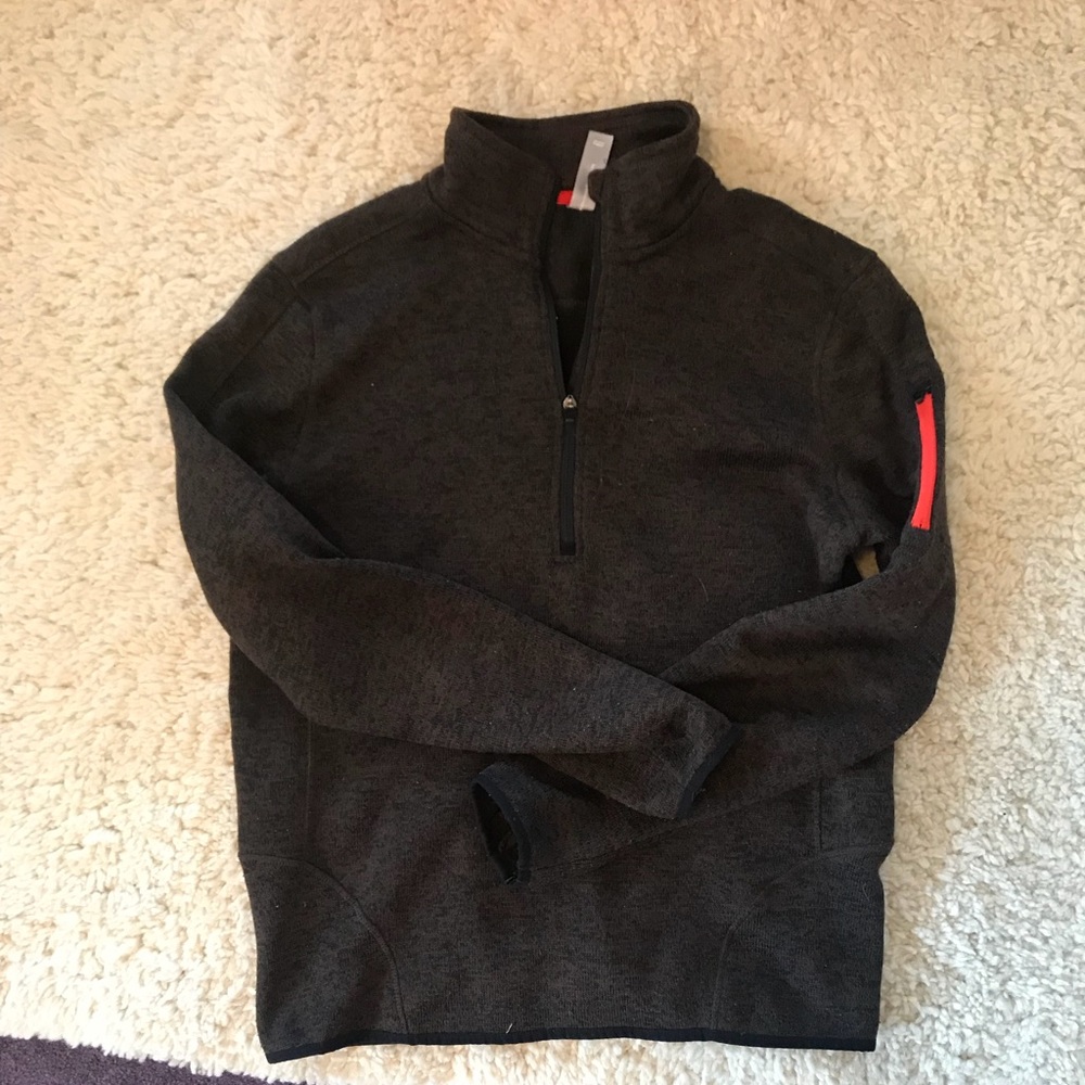 Women’s quarter zip